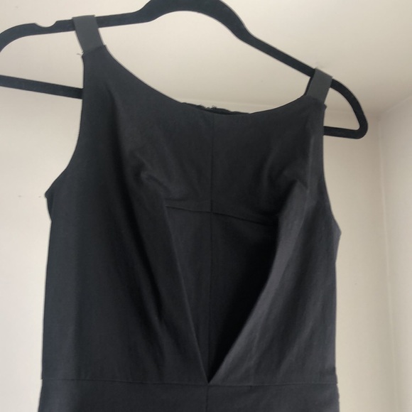 Eliza Faulkner super sexy to knee front slit dress. - Picture 2 of 5